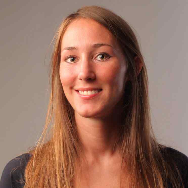https://www.grassgroup.ch/wp-content/uploads/2018/01/img-testimonials-career-03.jpg