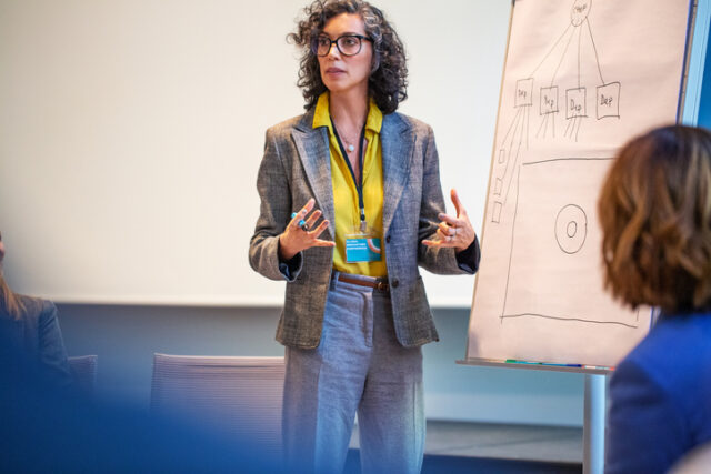 Erfahrung ist kein Auslaufmodell – Warum die Schweiz ihre Senior Professionals jetzt braucht